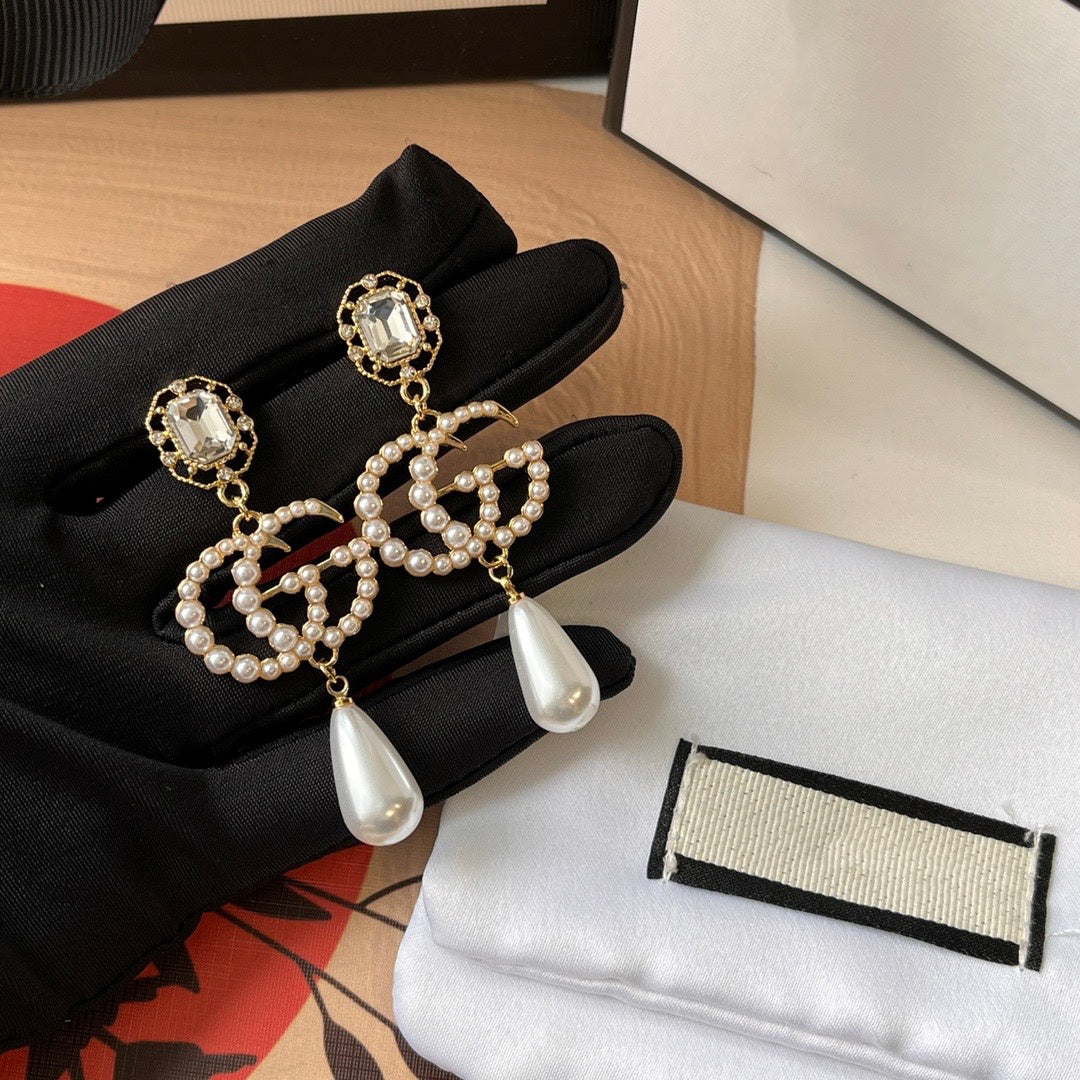 Women's High-End Rhinestone Fashion Earrings