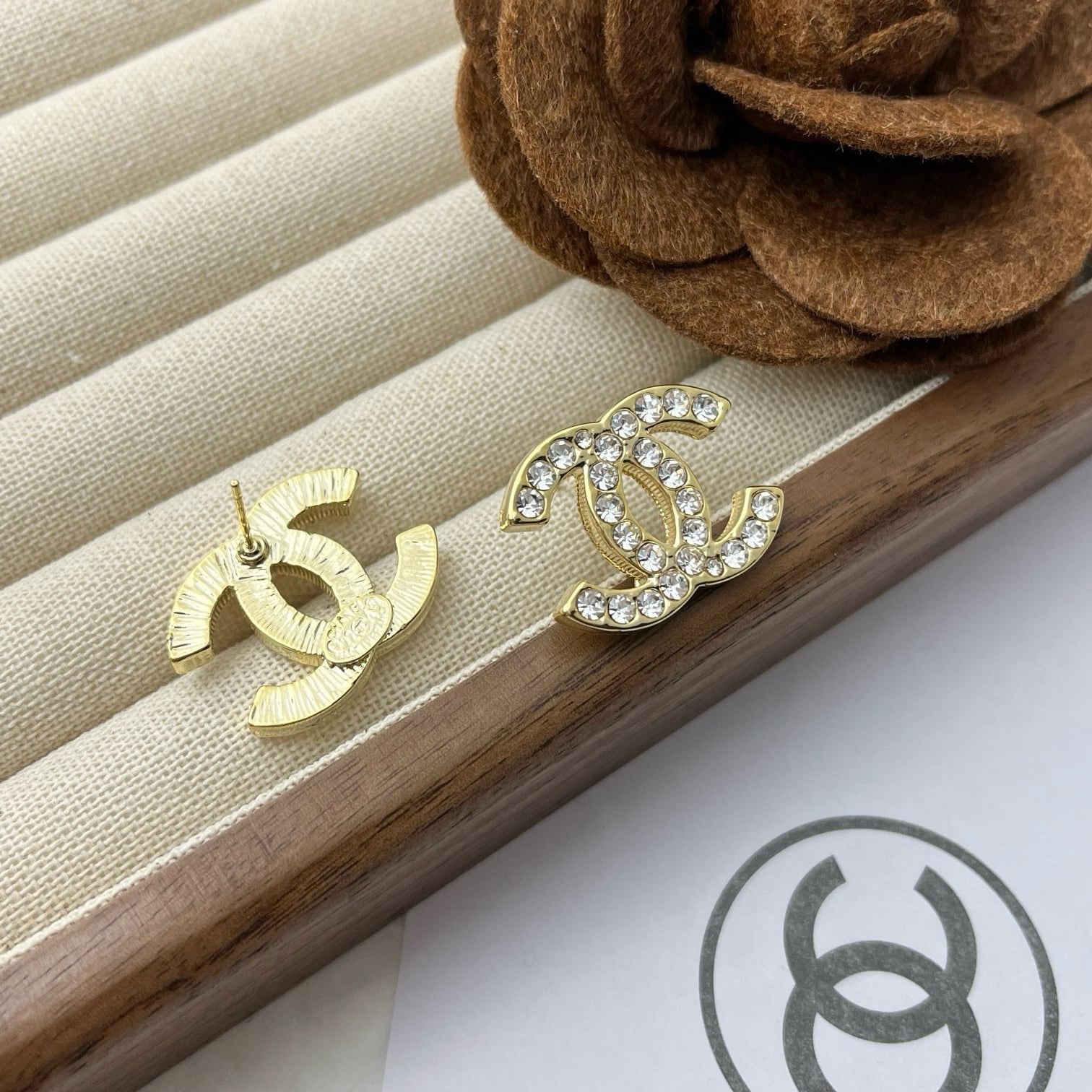 Women's High-end Rhinestone Fashion Earrings