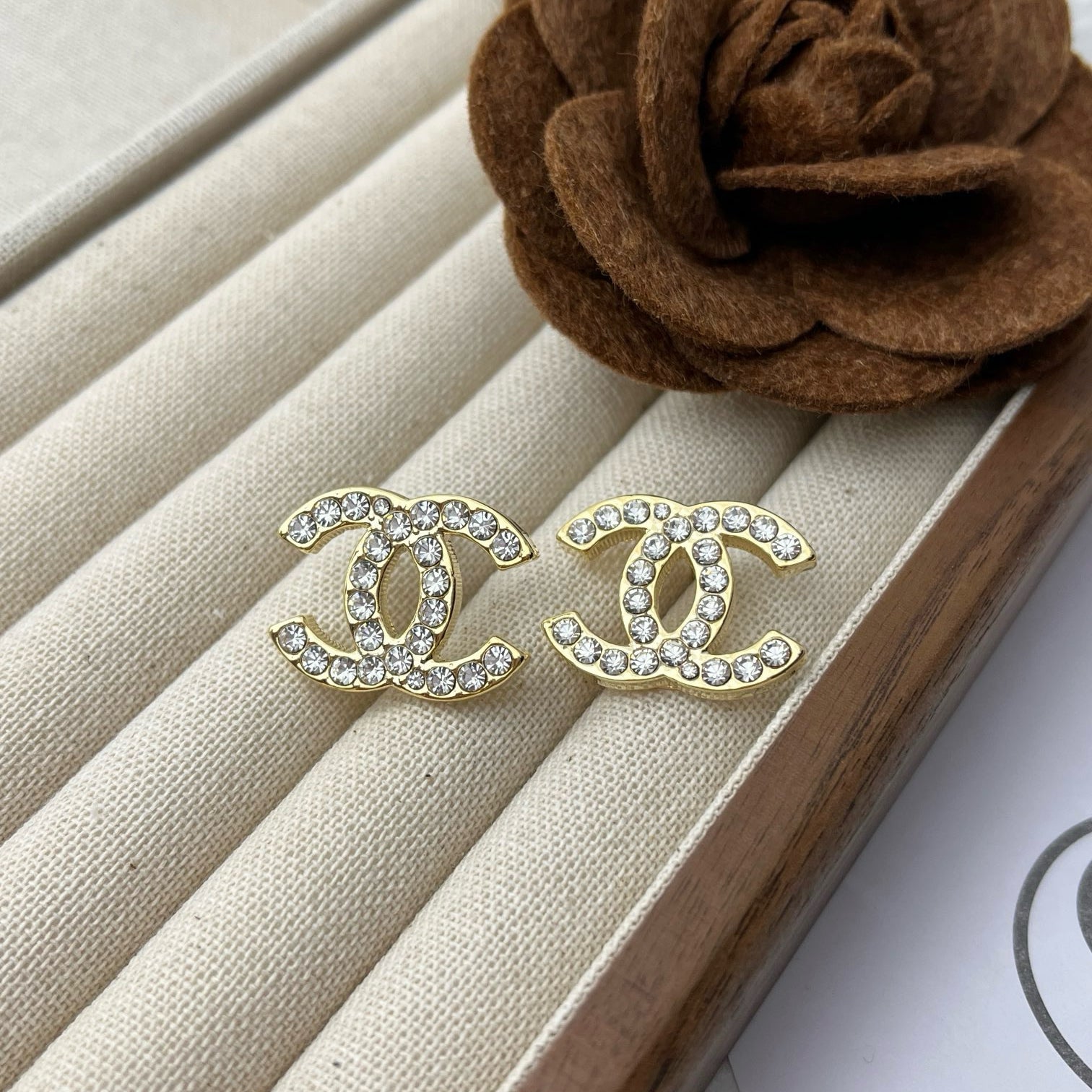 Women's High-end Rhinestone Fashion Earrings