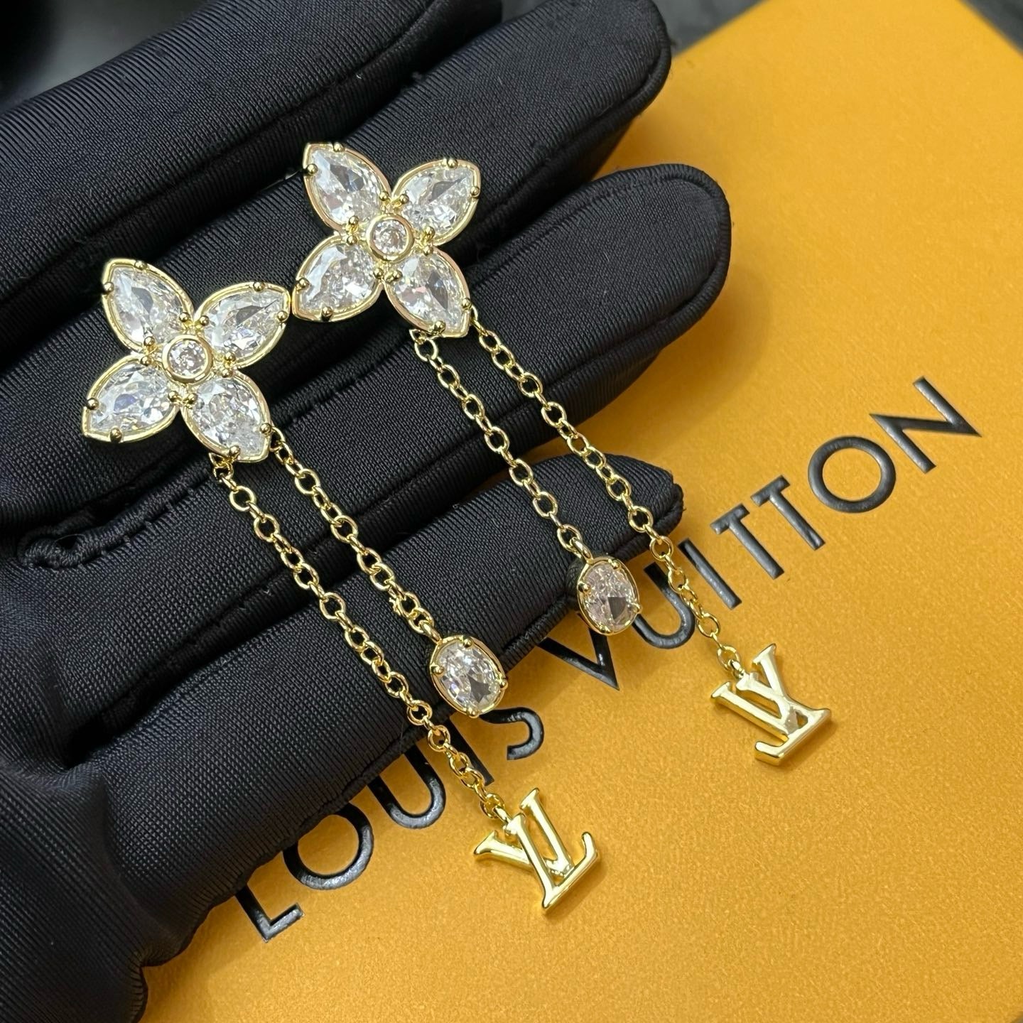 Women's Fashion Rhinestone Letter Pendant Earrings