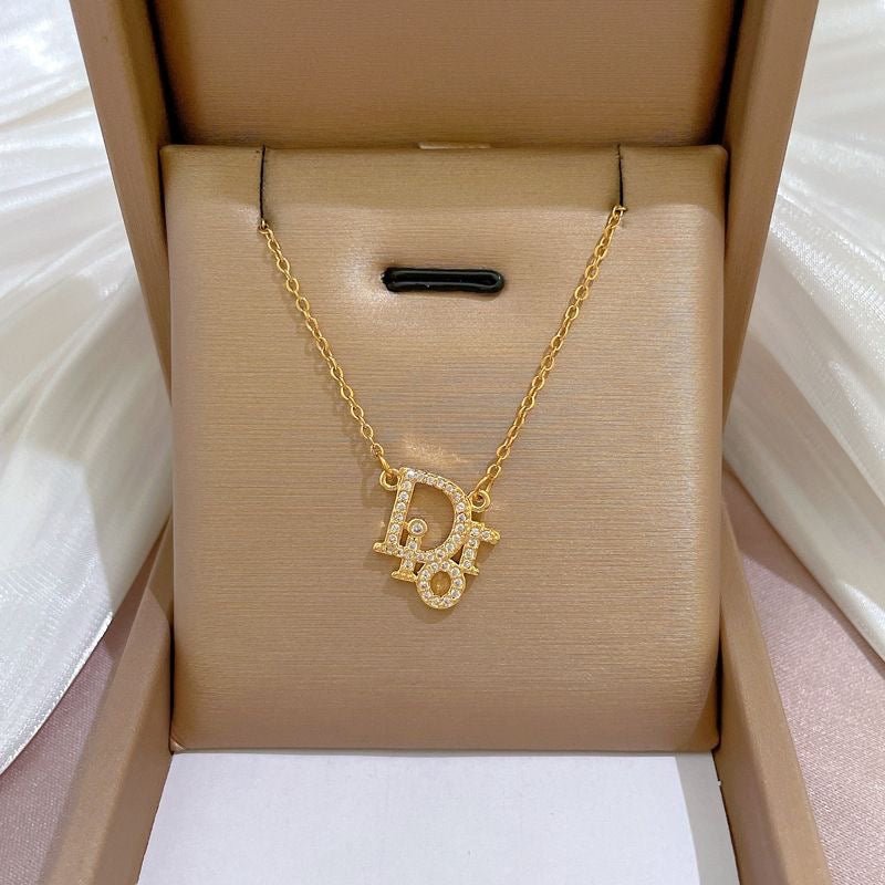 Women's High-End Letter Fashion Pendant Necklace - najeste