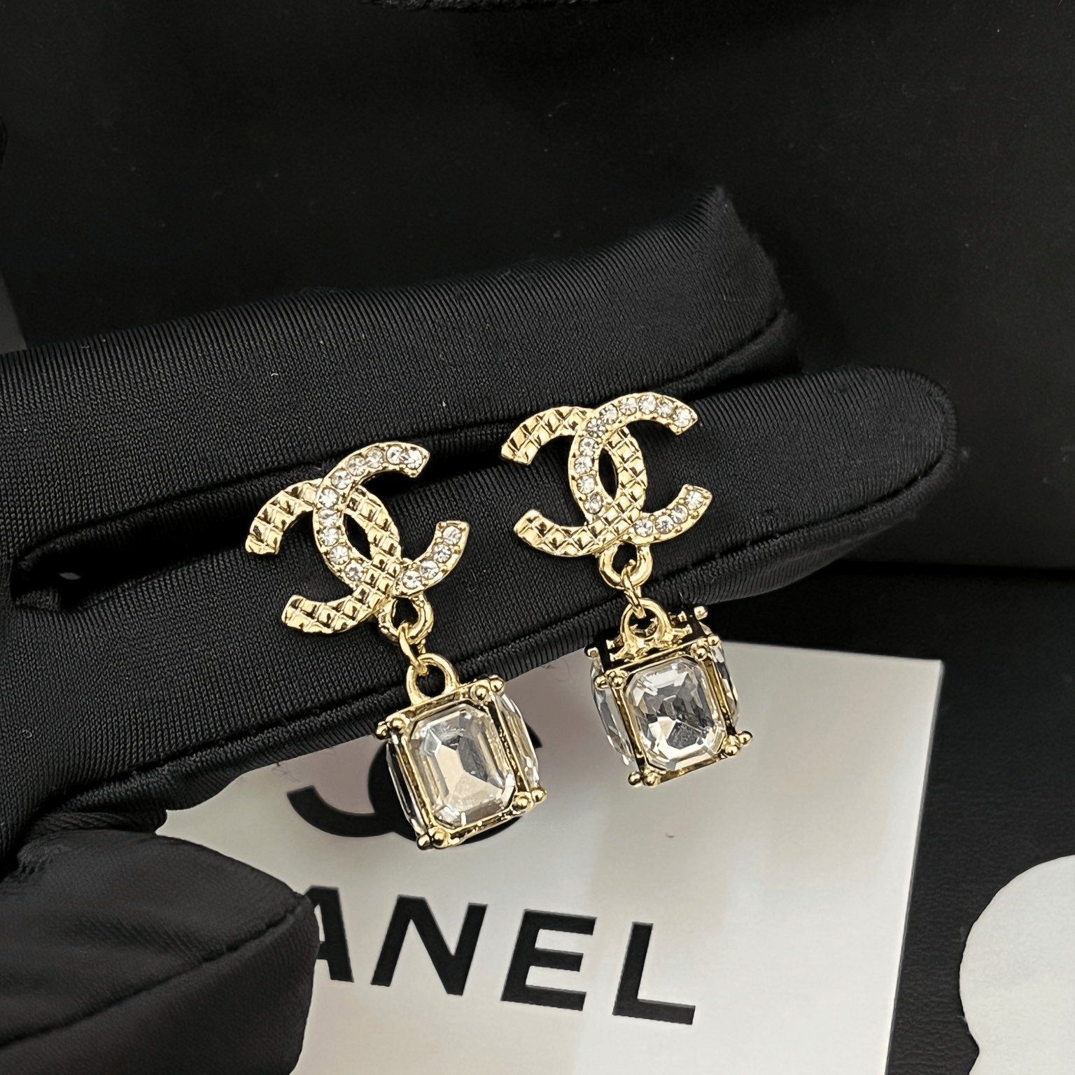 Women's Fashion Letter Rhinestone Earrings - najeste